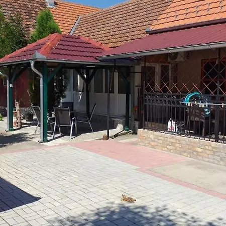 Apartmani Studio * Melenci