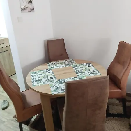Apartmani Studio * Melenci