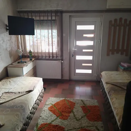 Apartmani Studio *